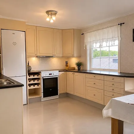 Spacious In Sudndalen At The Foot Of Hallingskarvet