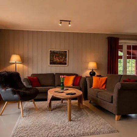 Spacious In Sudndalen At The Foot Of Hallingskarvet Feriehus Holo